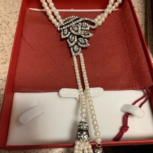 Pearl madame butterfly necklace